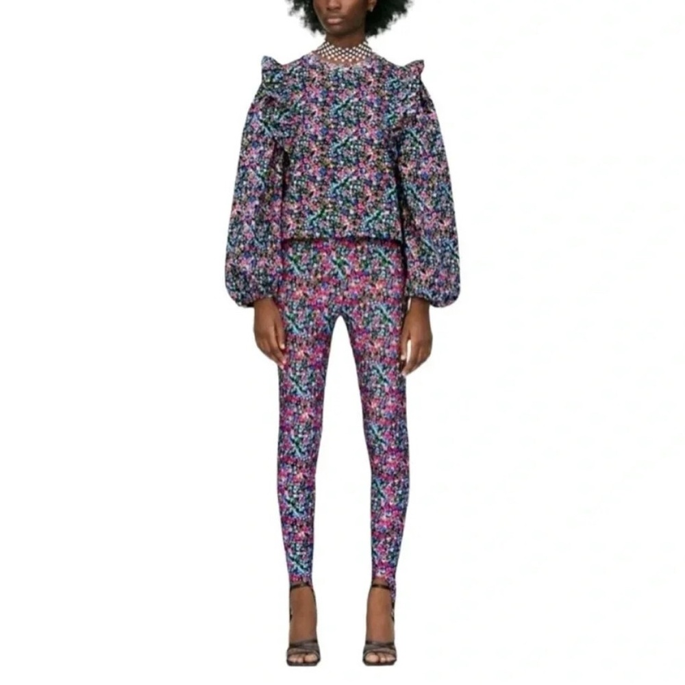 NWOT Zara Multi-Colored Floral Print Stirrup Leggings